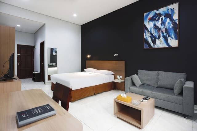 Premier Room