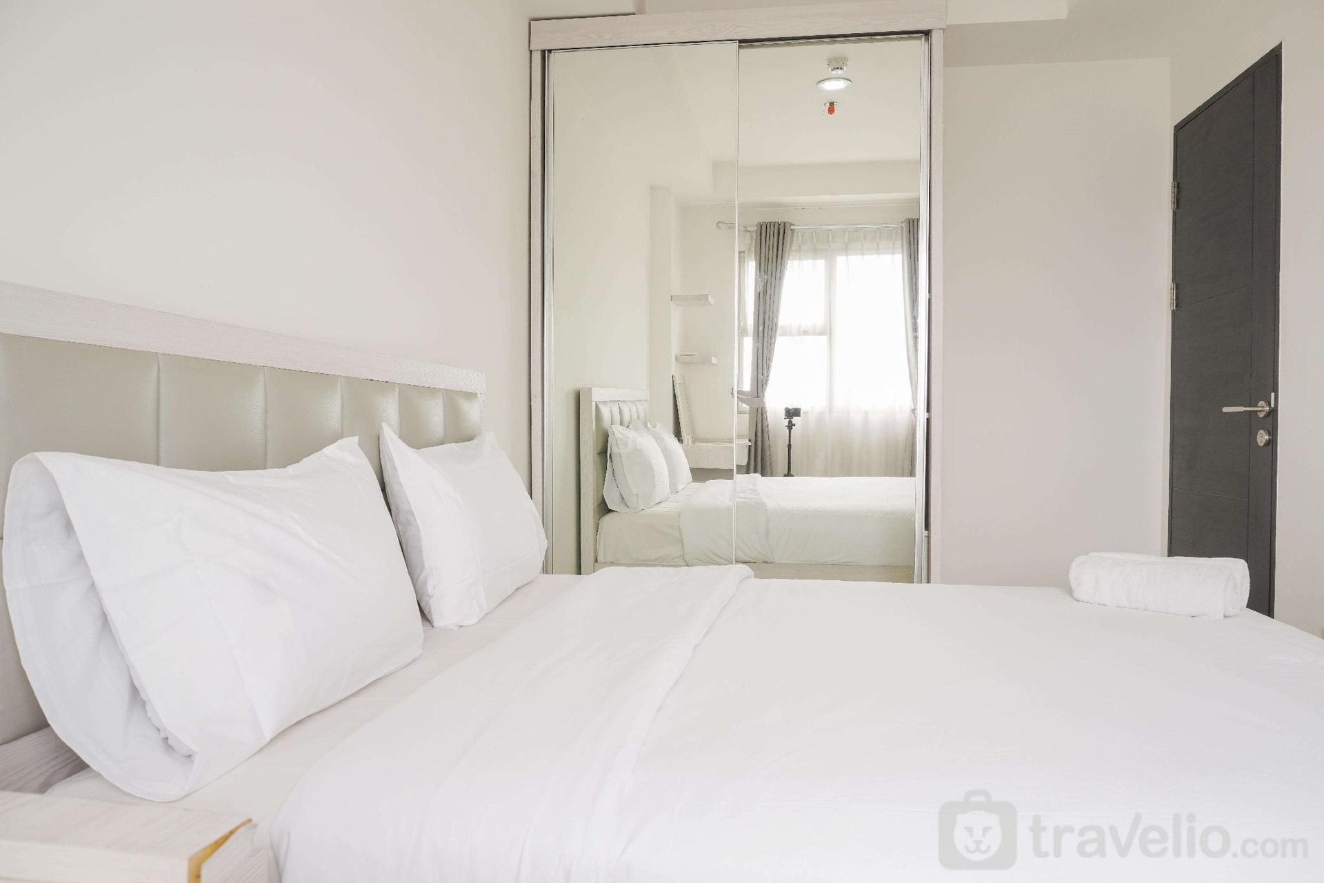Homey 1BR at Belmont Residence Puri By Travelio3