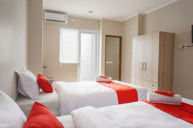 Twin Room (RedDoorz)