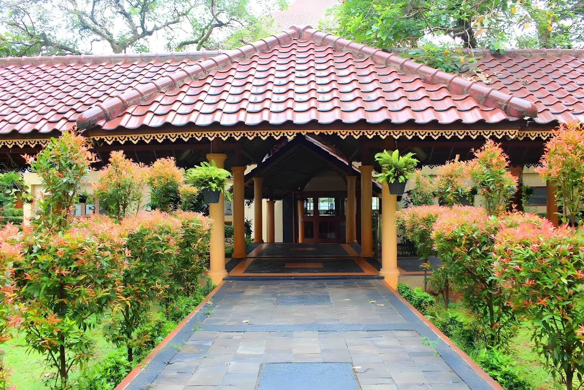 มหาวิทยาลัยวิสมา มาการา อินโดนีเซีย (Wisma Makara Universitas Indonesia)2