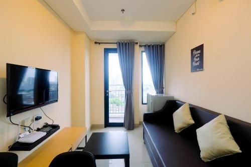 2 ห้องนอน 1 ห้องน้ำส่วนตัว ขนาด 21 ตร.ม. – เกบาโยรัน ลามา (Modern 2BR Kebayoran Icon Apartment By Travelio)1