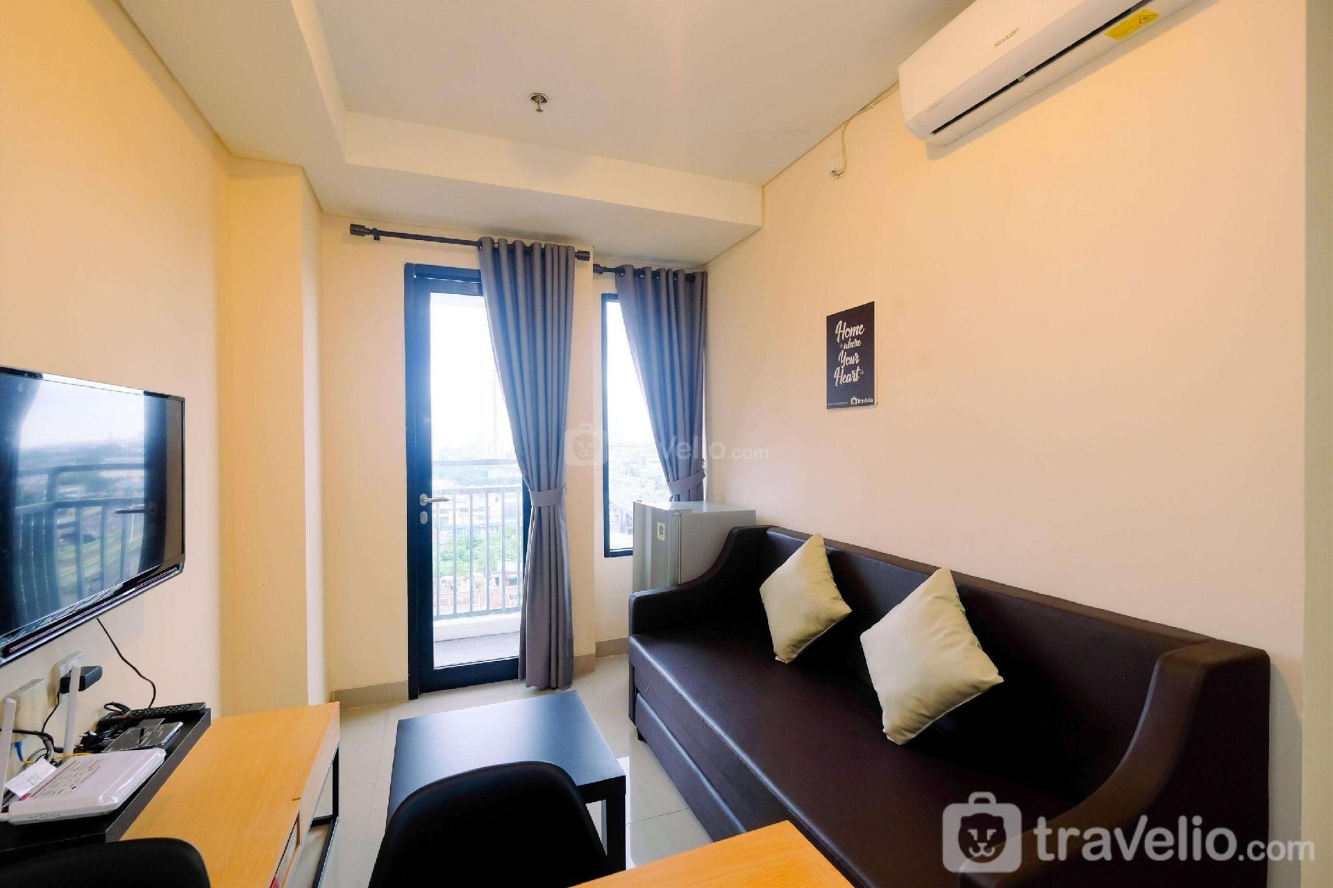2 ห้องนอน 1 ห้องน้ำส่วนตัว ขนาด 21 ตร.ม. – เกบาโยรัน ลามา (Modern 2BR Kebayoran Icon Apartment By Travelio)2