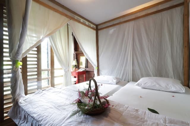 Standard Room, 1 Queen Bed