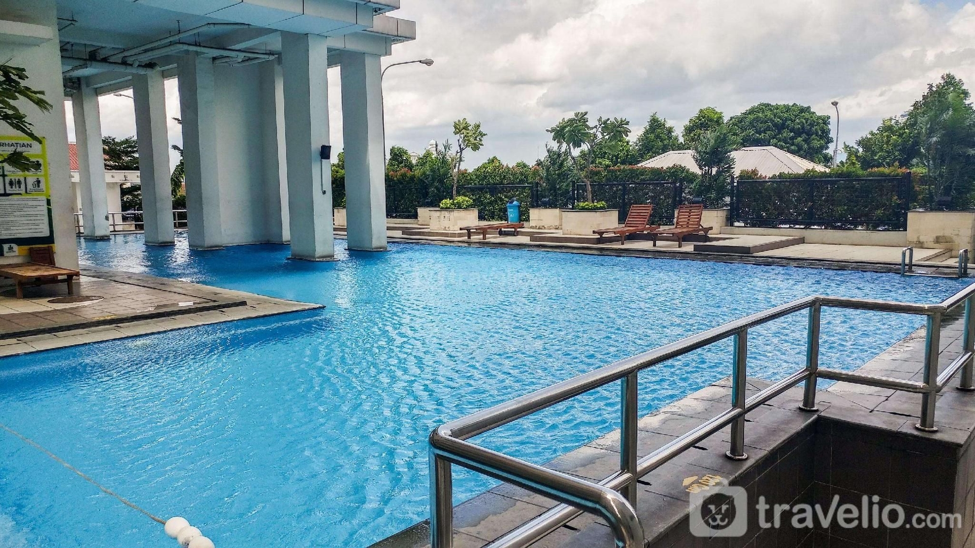 มินิมัลลิสต์ สตูดิโอ ปาคูบูโอโน เทอร์เรซ บาย ทราเวลลิโอ (Minimalist Studio Pakubuwono Terrace By Travelio)1