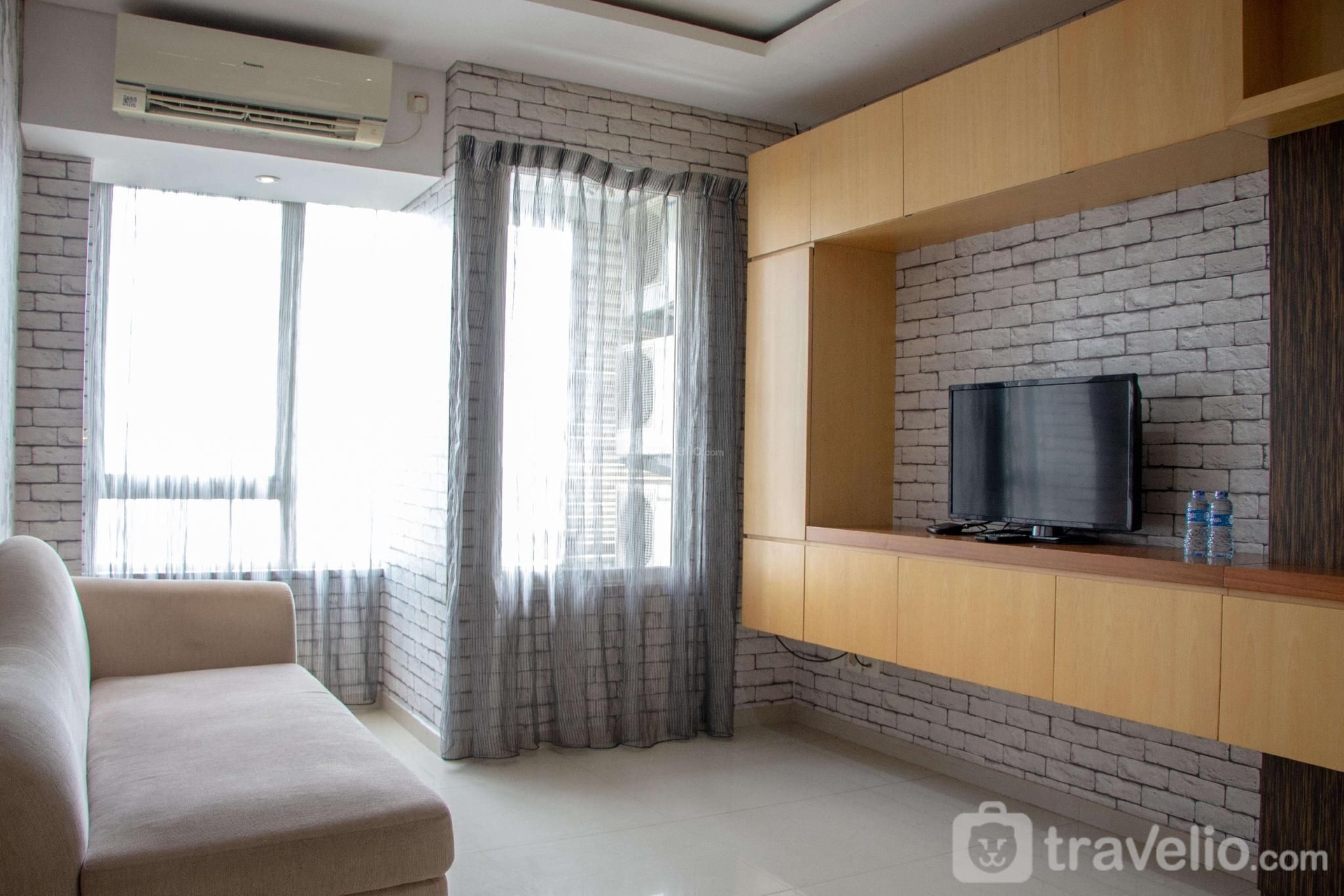 Comfort 2BR at Nifarro Park Apartment By Travelio3