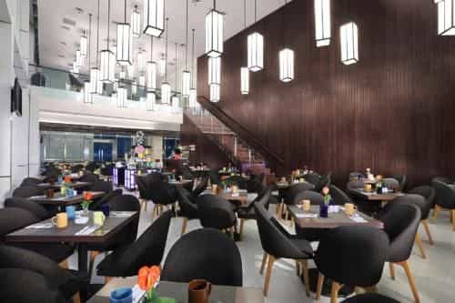 โรงแรม แอสตัน ไพรออริตี้ ซิมาทูปัง แอนด์ คอนเฟอเรนซ์ เซ็นเตอร์ โรงแรม แอสตัน ไพรออริตี้ ซิมาทูปัง แอนด์ คอนเฟอเรนซ์ เซ็นเตอร์