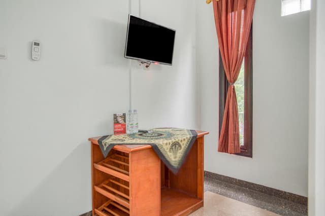 RedDoorz Room