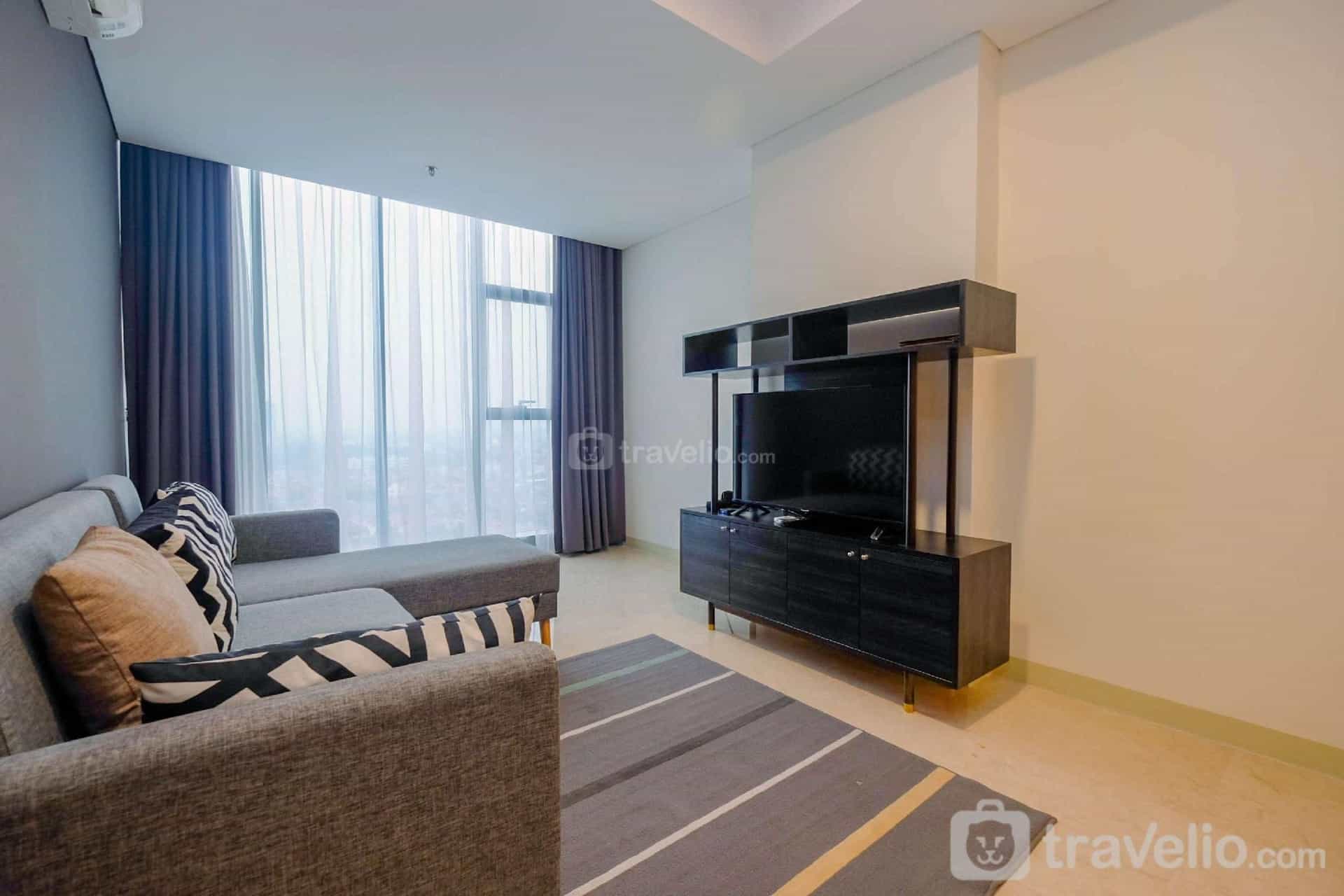 Modern and Spacious 2BR L'Avenue Apt By Travelio Modern and Spacious 2BR L'Avenue Apt By Travelio