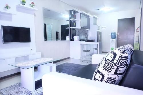 ไนเซสท์ อพาร์ตเมนต์ แอท นิฟาร์โร พาร์ก บาย ทราเวลลิโอ (Nicest Apartment At Nifarro Park By Travelio)2