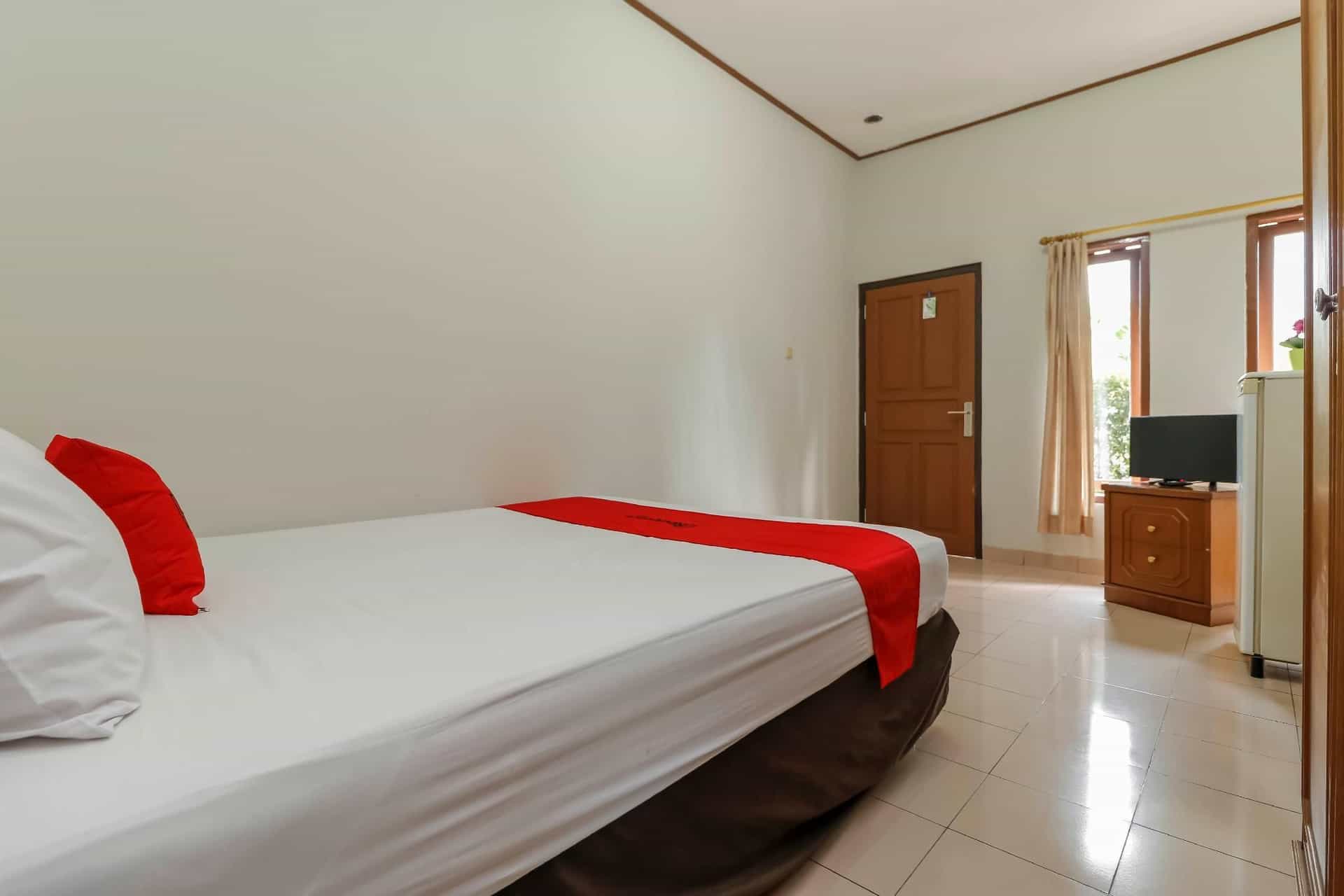 RedDoorz Plus @ Karet Pedurenan 3 RedDoorz Plus @ Karet Pedurenan 3