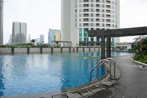 เวล แอพพอยต์เต็ด 1 เบดรูม เดอะ เวฟ กูนิงกัน บาย ทราเวลลิโอ (Well Appointed 1BR The Wave Kuningan By Travelio)0