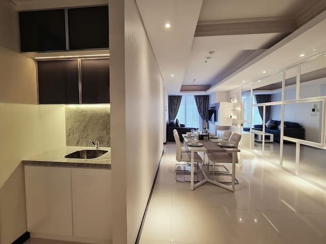 Superior Apartment, 3 Bedrooms, Kitchen, City View