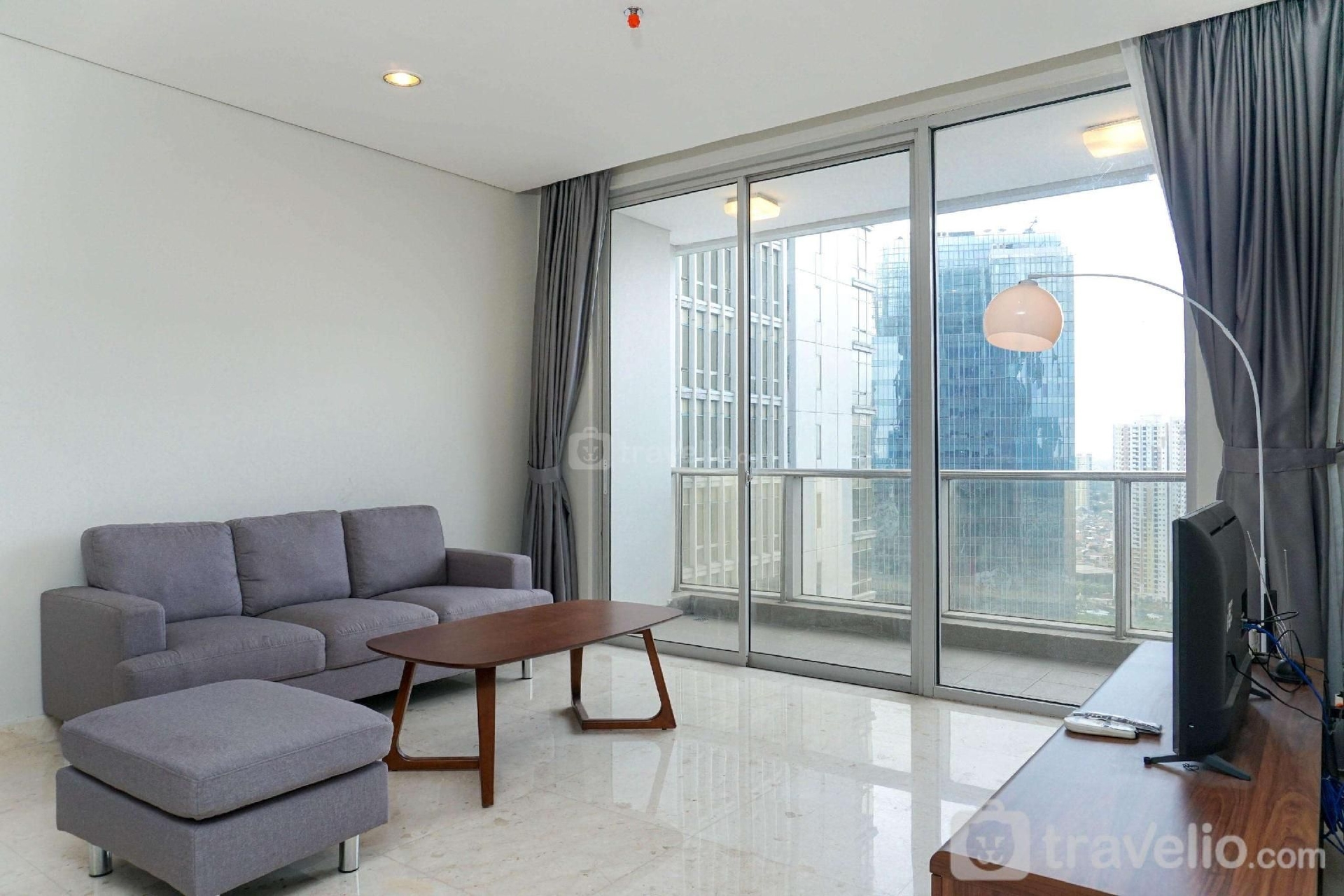 2 ห้องนอน 1 ห้องน้ำส่วนตัว ขนาด 87 ตร.ม. – คูนิงกัน (New 2BR at The Empyreal Epicentrum Apt By Travelio)3