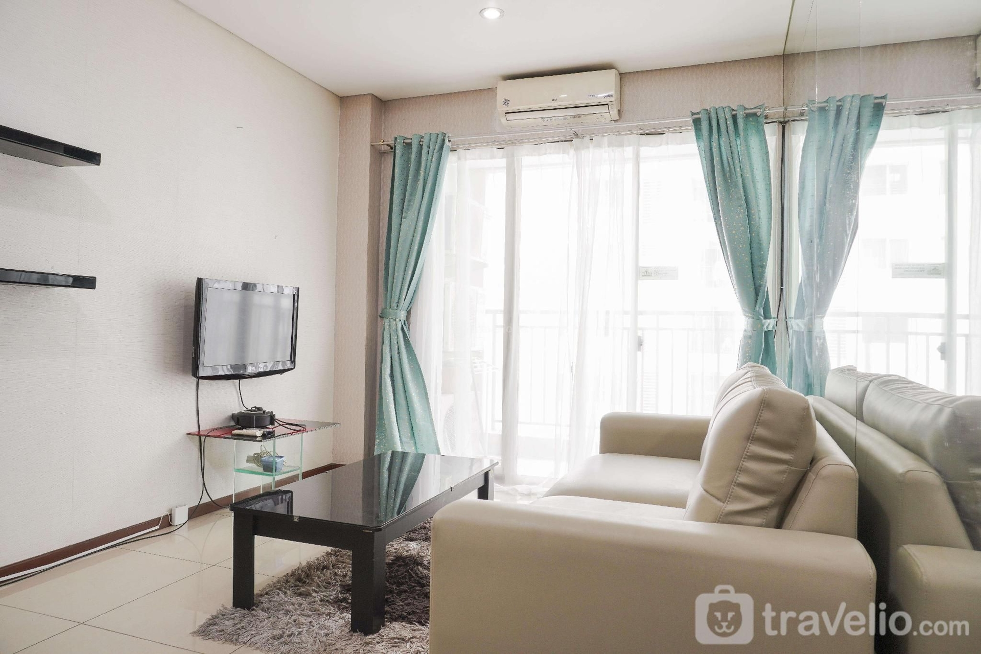 High Floor 2BR Apt at Thamrin Residence ByTravelio4