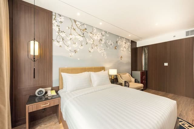 Executive Queen Room