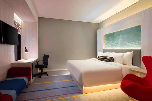 Aloft Room