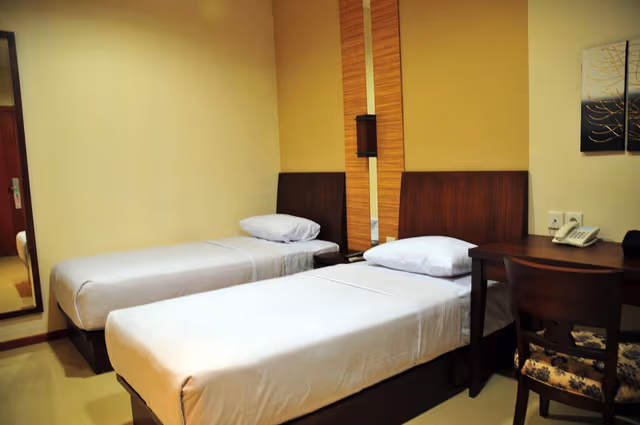 Standard Twin Room