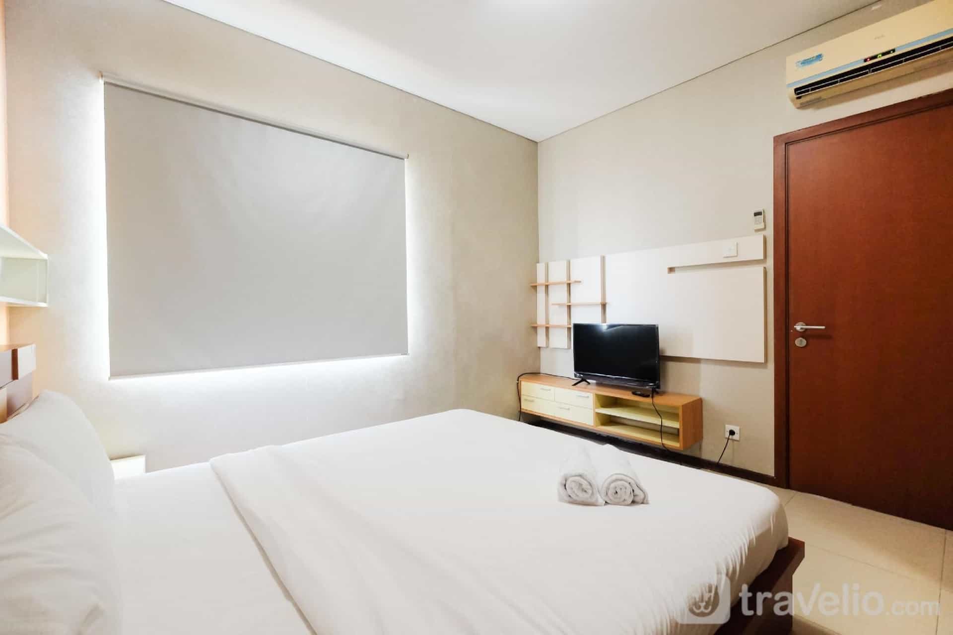 Strategic 1BR Apt at Thamrin Residence By Travelio Strategic 1BR Apt at Thamrin Residence By Travelio