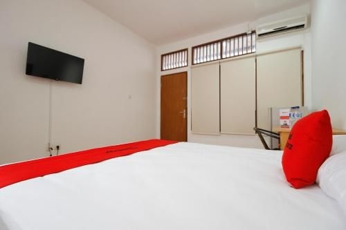 เรดดอร์ซ พลัส เนียร์ พลาซา อินโดนีเซีย (RedDoorz Plus near Plaza Indonesia)3