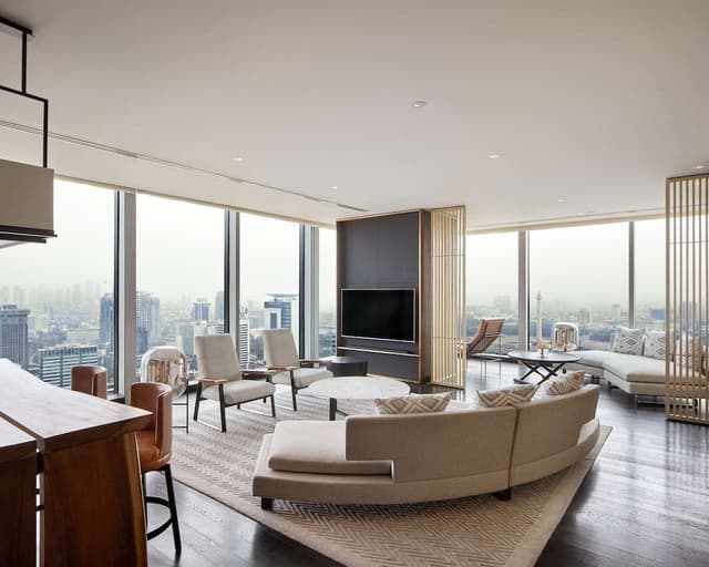 Park, Deluxe Suite