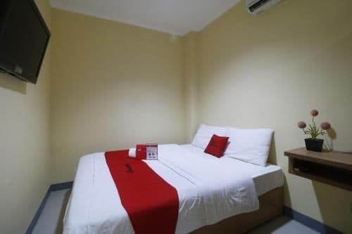 RedDoorz Room