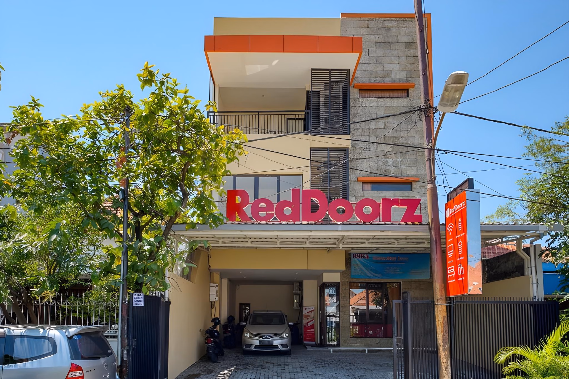เรดดอร์ซ ชาเรียะฮ์ เนียร์ แอร์ลังกา ยูนิเวอร์ซิตี้ แคมปัส B (RedDoorz Syariah near Airlangga University Campus B)0