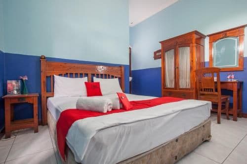 RedDoorz Room