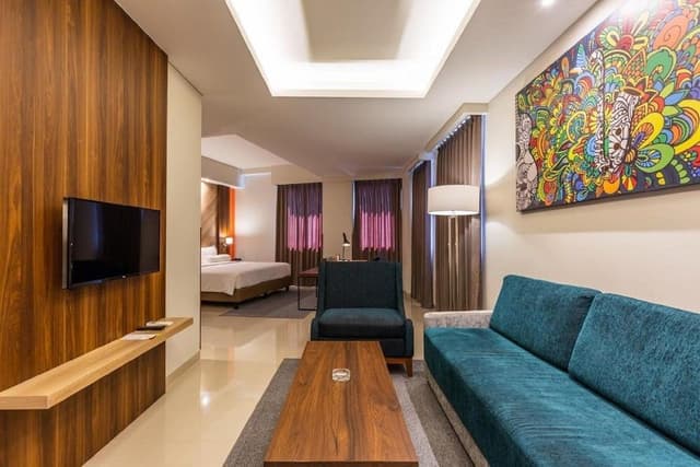 Suite with City View