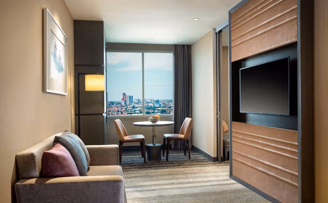 KING DELUXE SUITE