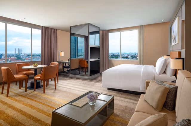 KING DELUXE ROOM
