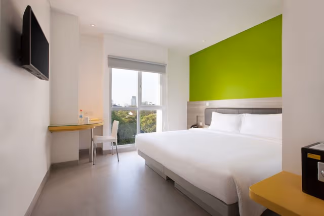 Smart Room Hollywood