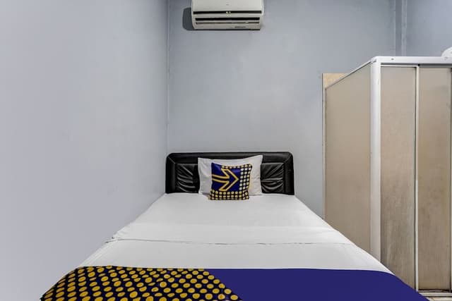 Economy Single Room