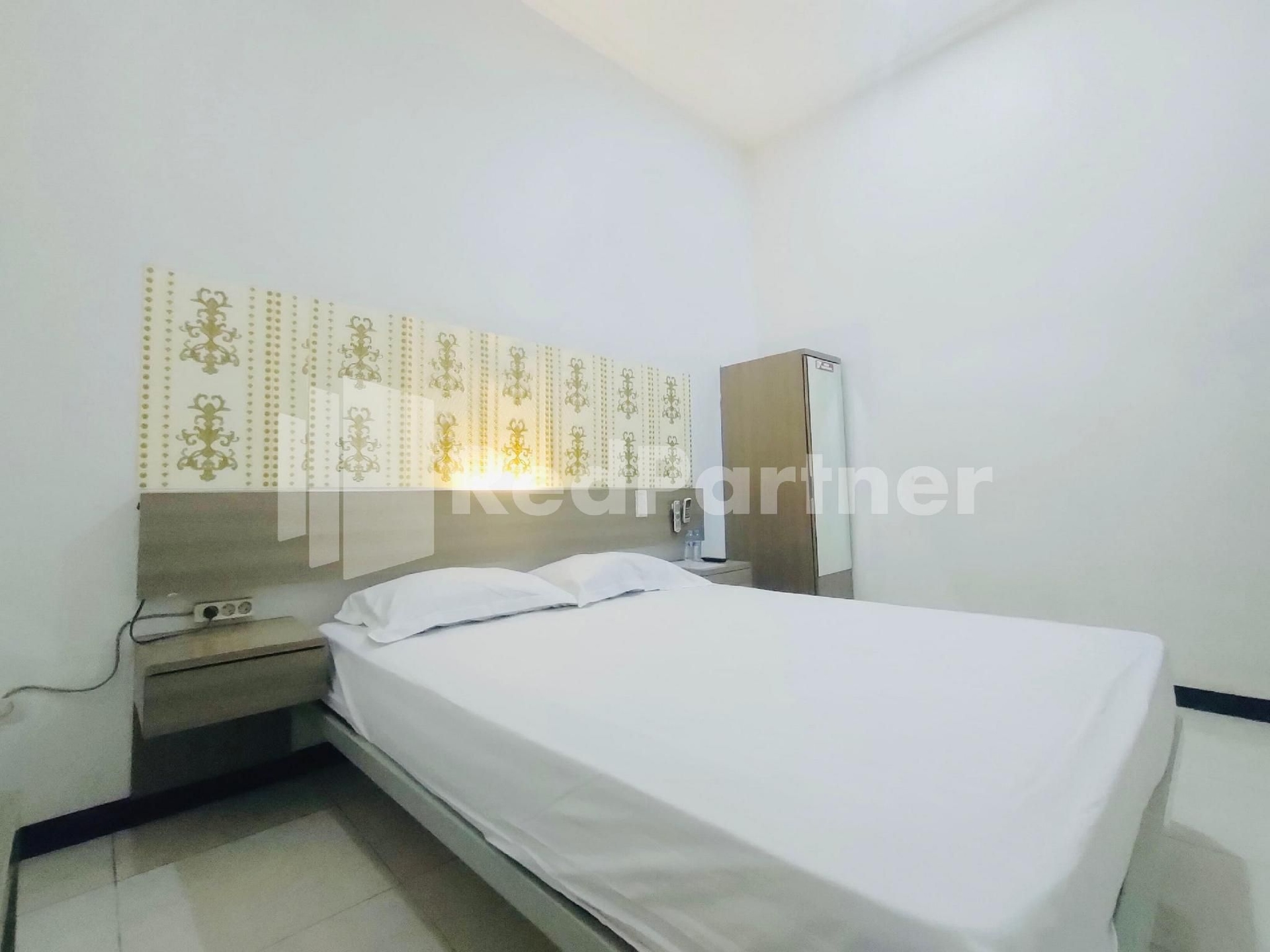 Almeira Homestay Syariah Near RS Islam Al-Irsyad Mitra Reddoorz1