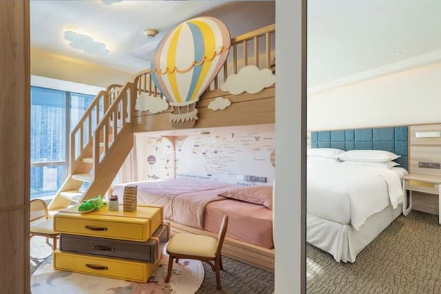Family Room, 1 King Bed