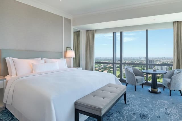 Club Room, 1 King Bed