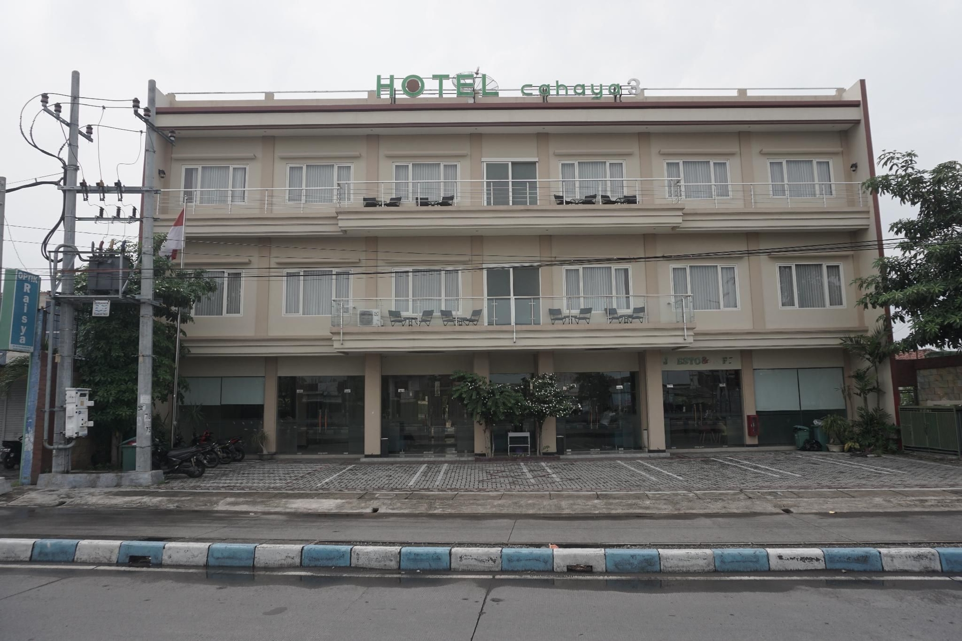 Hotel Cahaya 3 Airport Juanda Surabaya2