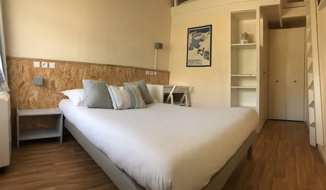 Double Room with 1 Double Bed