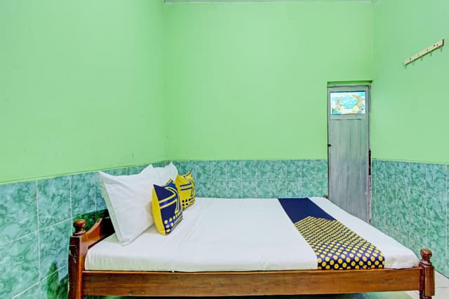 Double Room without Air Conditioning