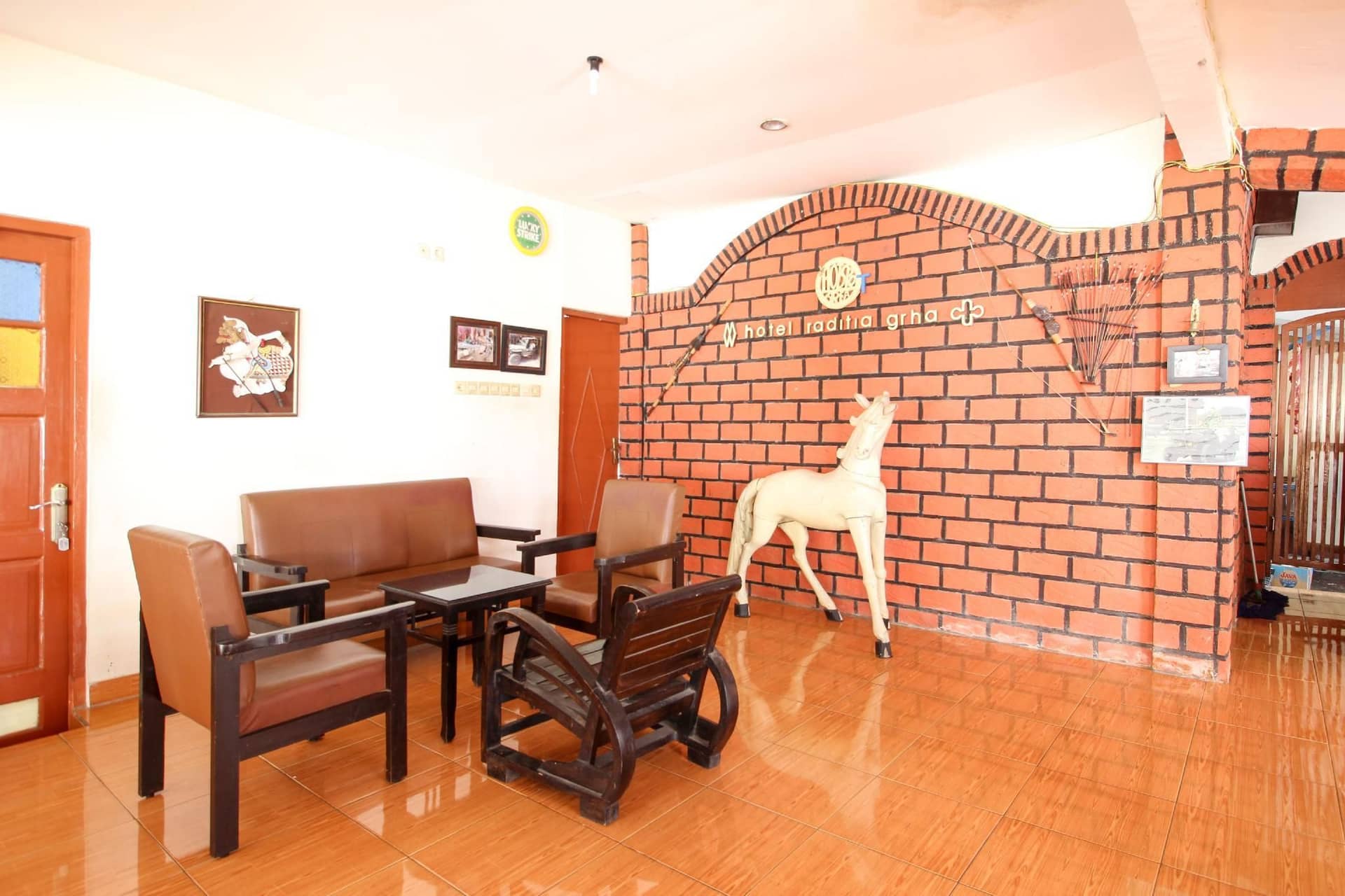 RedDoorz Syariah @ Jalan Menteri Supeno RedDoorz Syariah @ Jalan Menteri Supeno