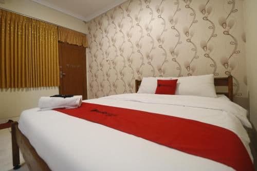 RedDoorz Room