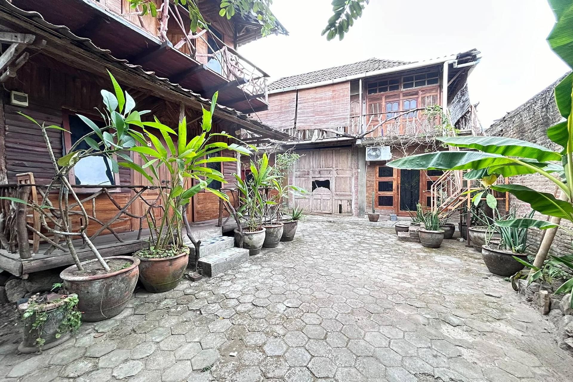 Chez Laelik Chez Laelik