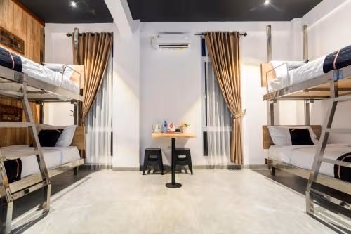 Deluxe Family Room