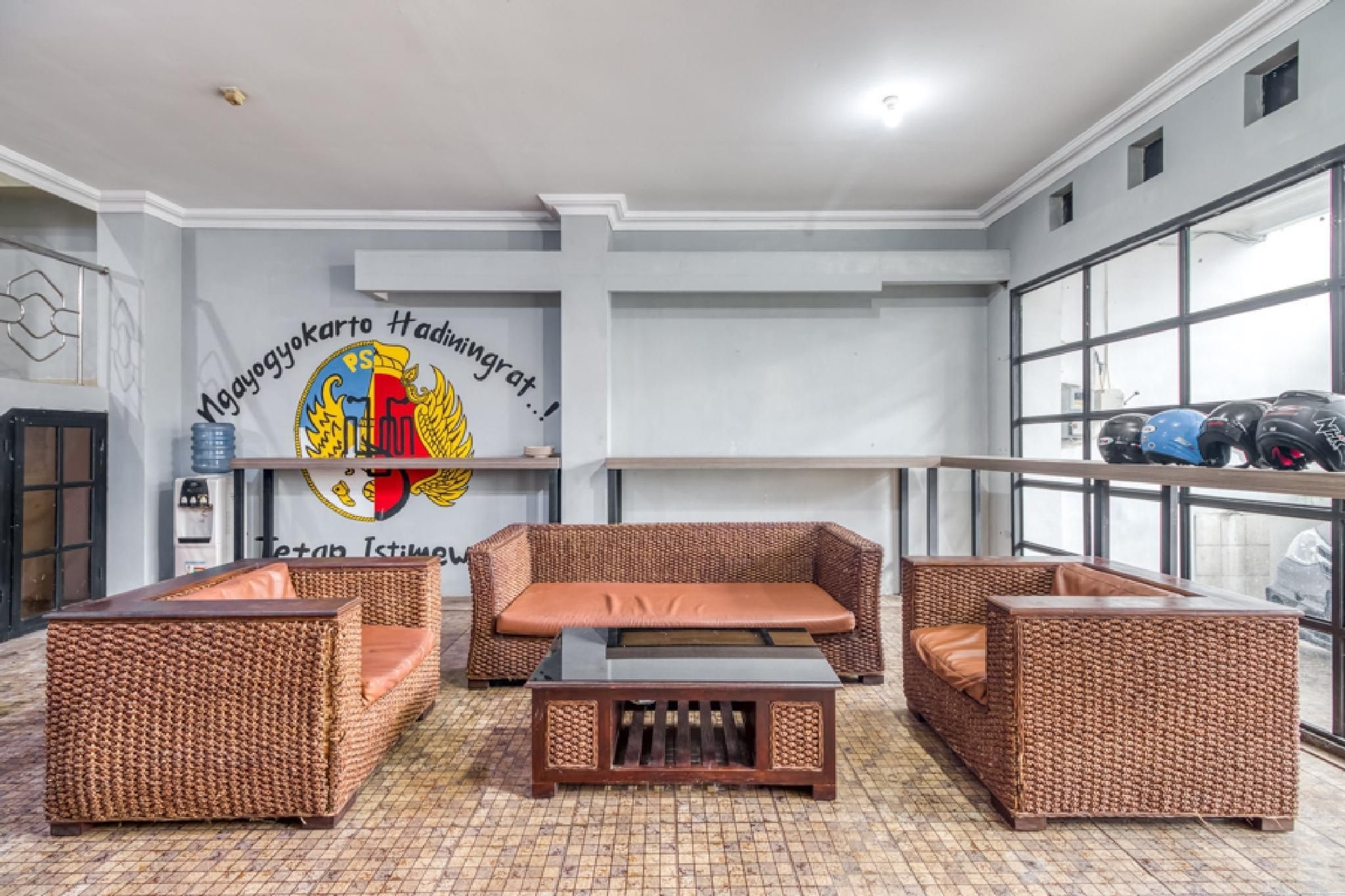 เรดดอร์ซ โฮสเทล เนียร์ สตาเดียน มันดาลา กรีดา ยกยา (RedDoorz Hostel near Stadion Mandala Krida Yogya)4