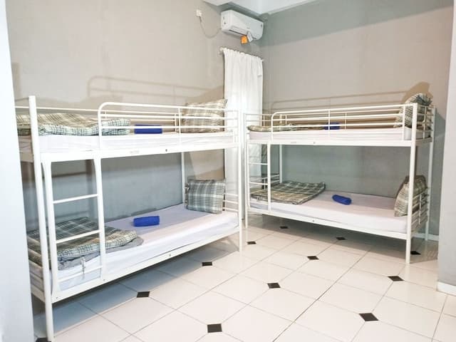 Economy Quadruple Room