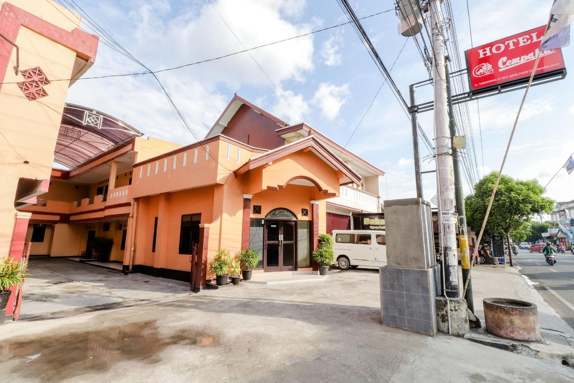 เจมปากา โฮเต็ล (Cempaka Hotel)1