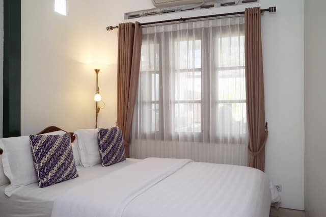 Room 1