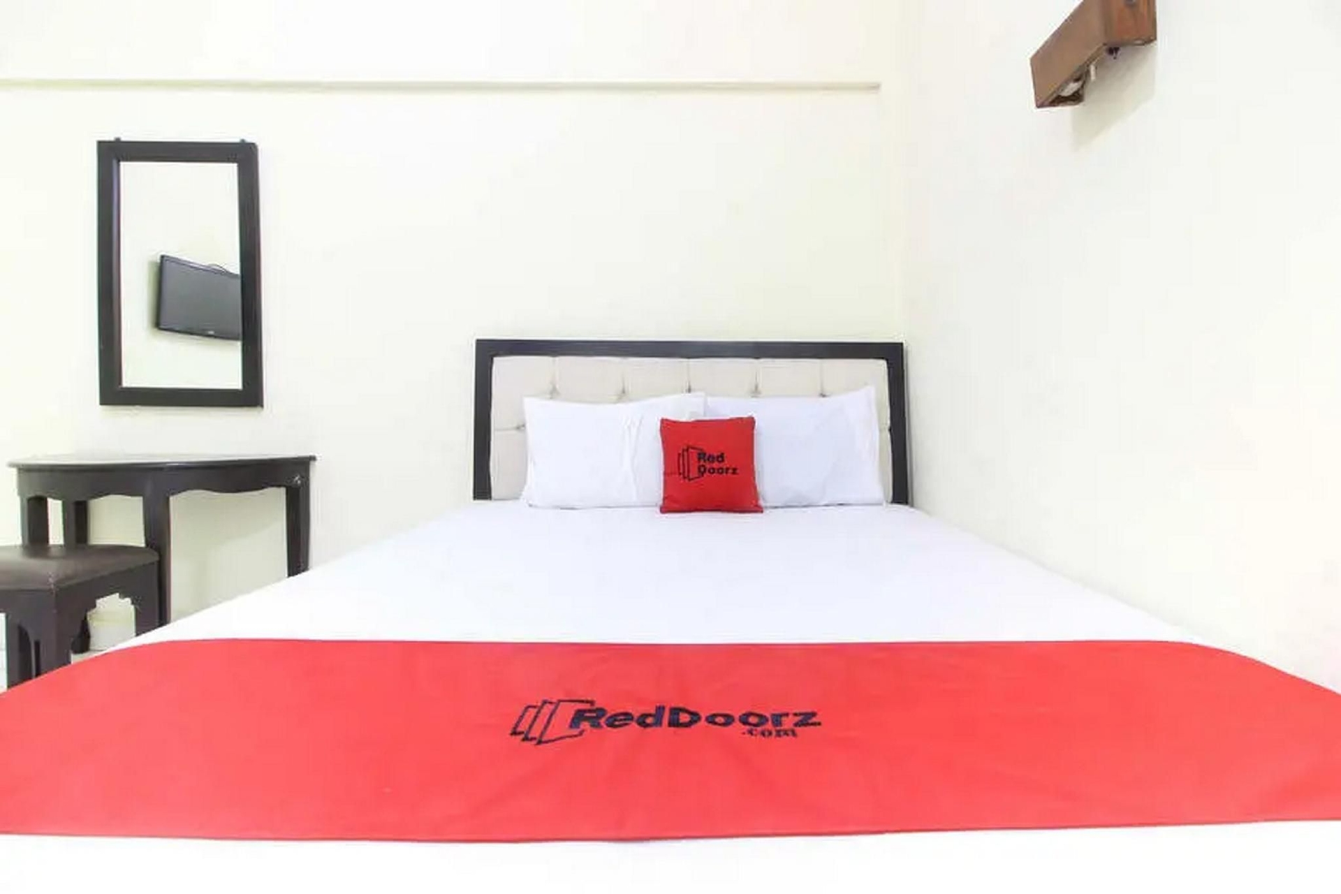 RedDoorz near Kranggan Tugu Jogja1