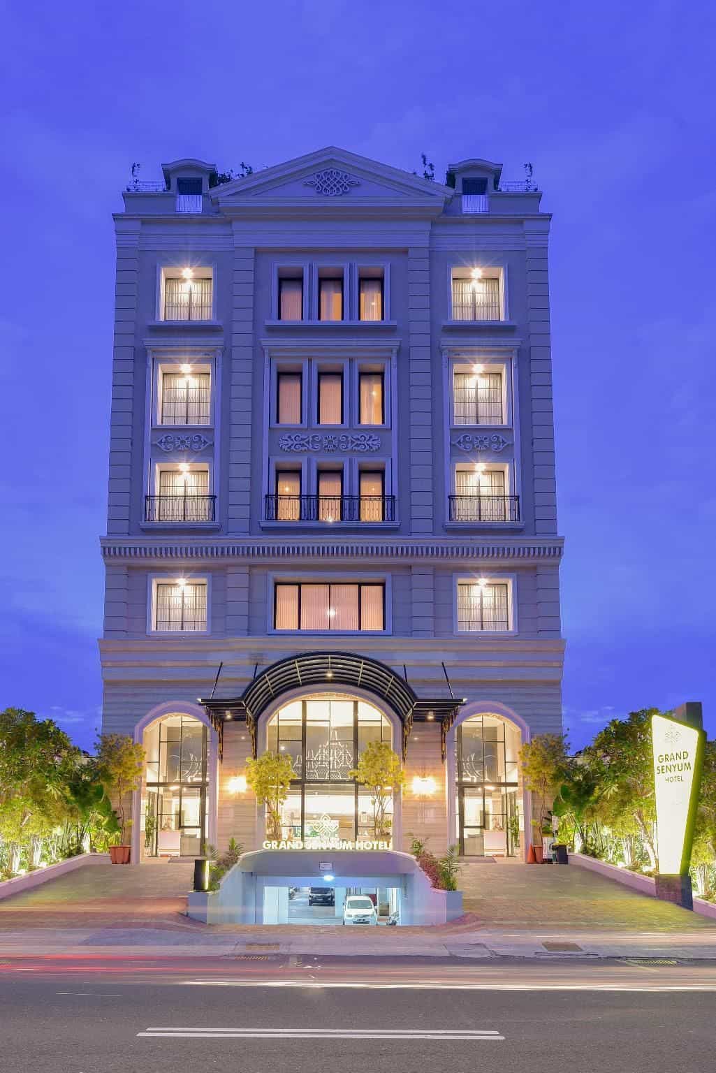 Grand Senyum Hotel
