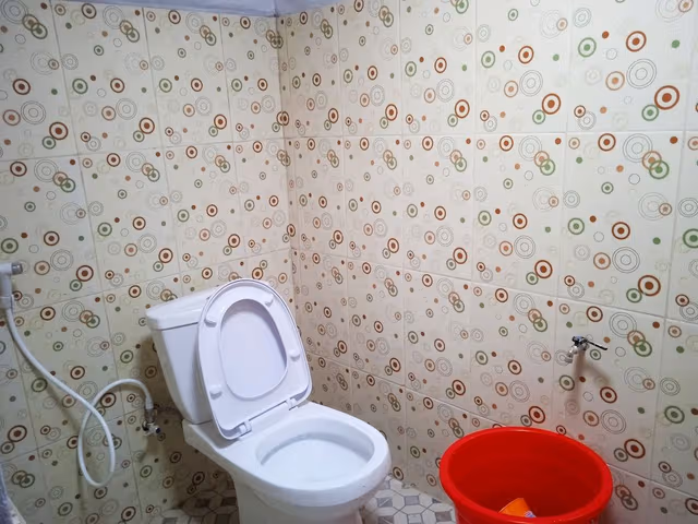 Standard Single Room, Shared Bathroom