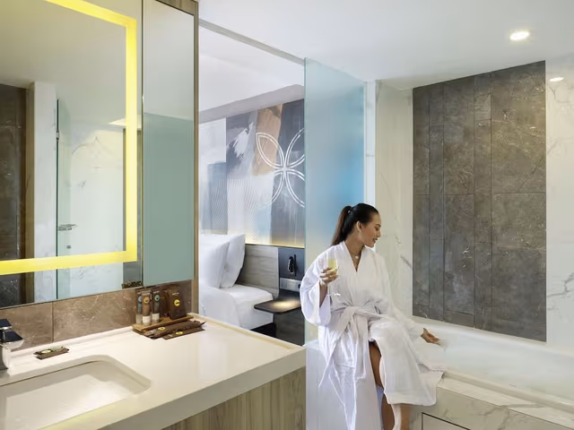 Junior Suite, 1 King Bed